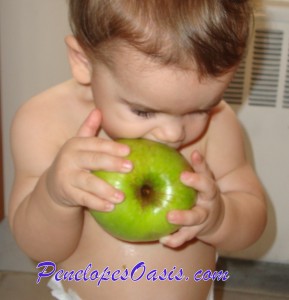 eating apple