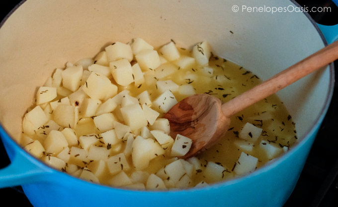 simple potatoes minestrone soup stew-2