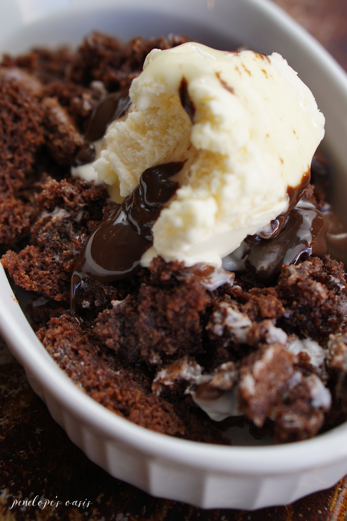 chocolate skillet brownie with vanilla bean cream recipe